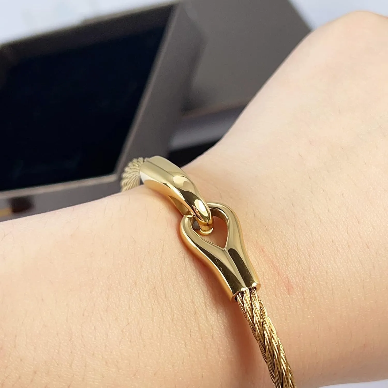 14K Gold Bracelets for Men Gold Plated Bracelets for Men Stainless Steel Bracelets Charm Cable Twist Bracelet for Men Buckle Bangle Bracelet for Men Gift for Men