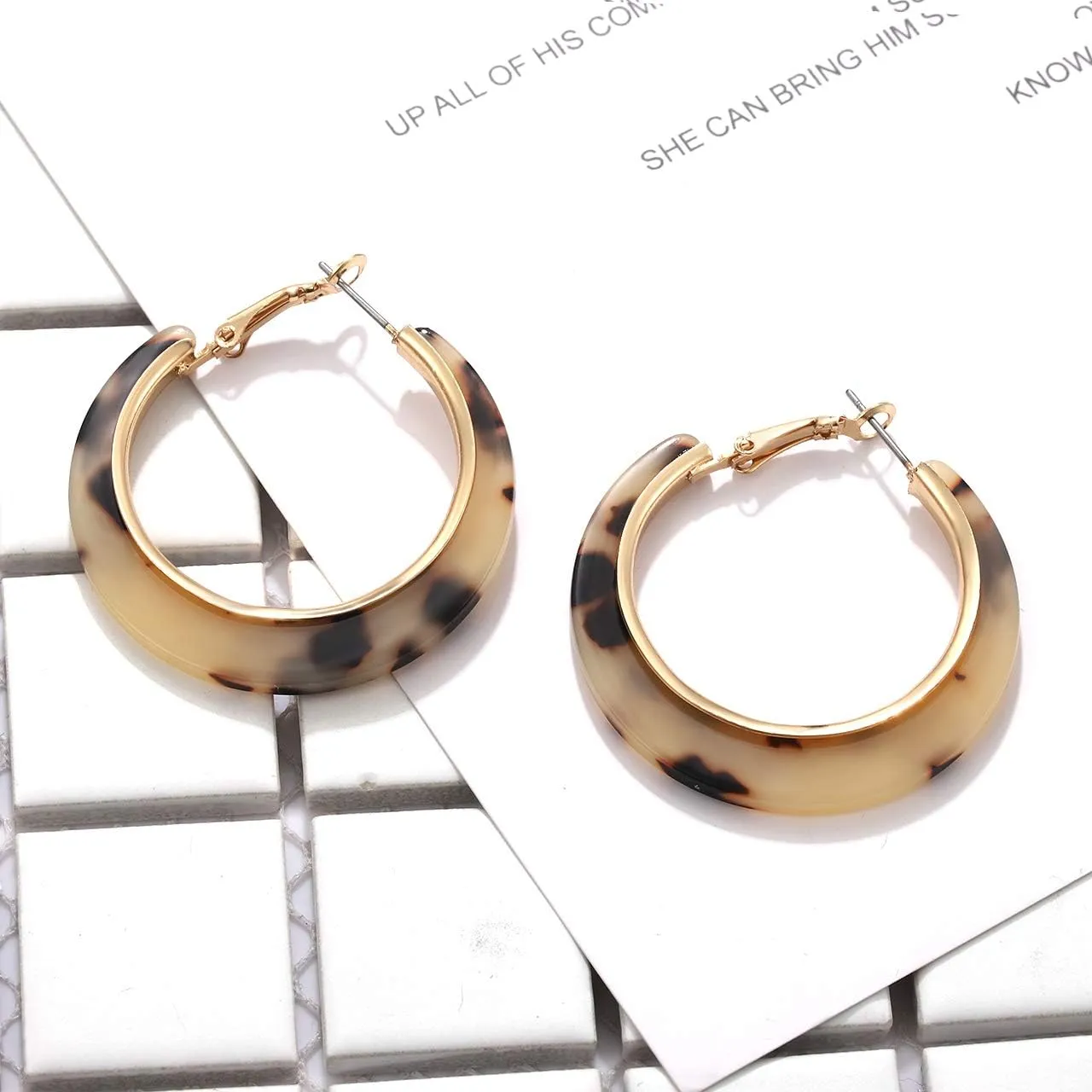Acrylic Hoop Earrings for Women Resin Floral Earring Spring Summer Earrings Beach Jewelry Statement Fashion Accessories