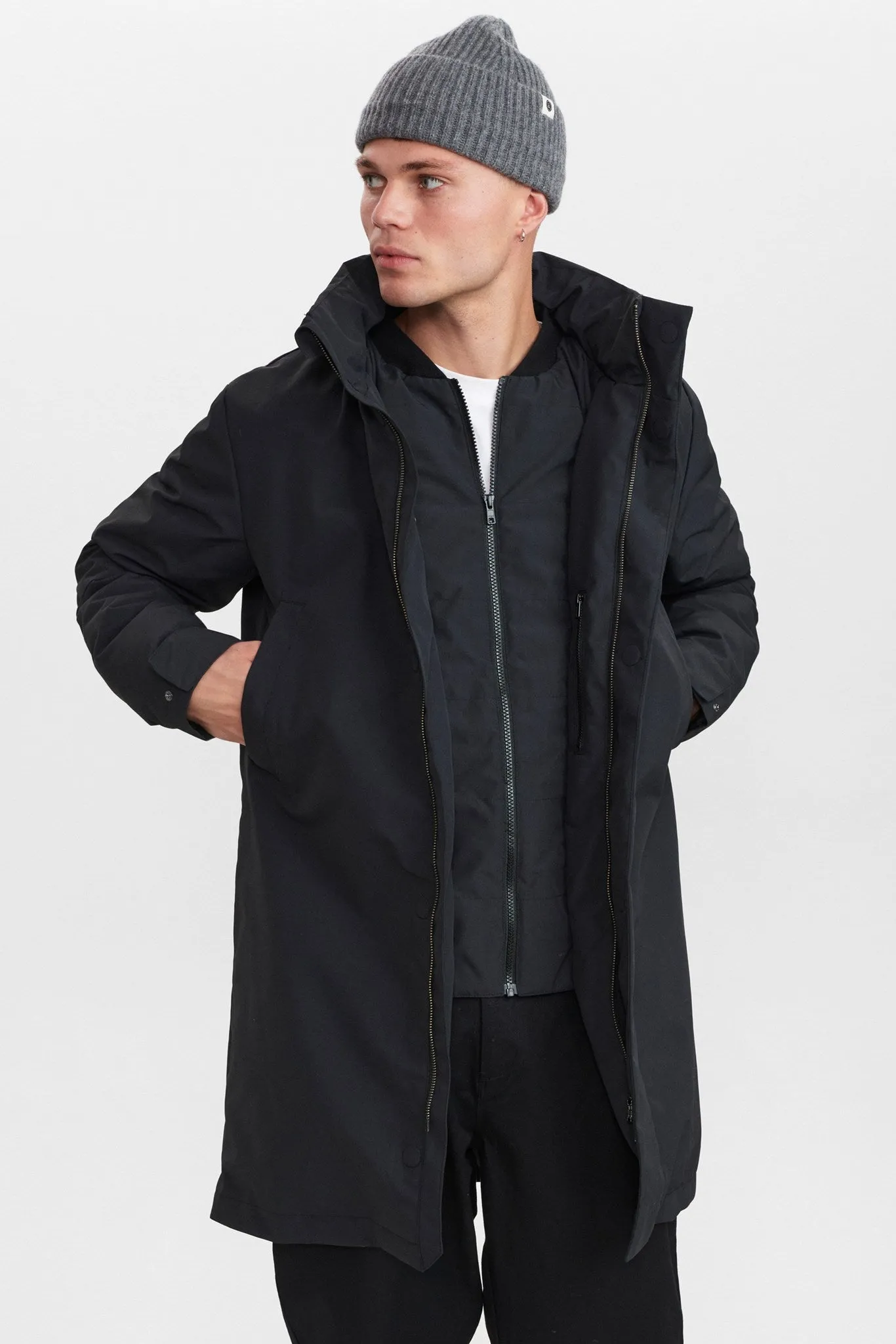 AKMIKKEL TRENCHCOAT - Caviar