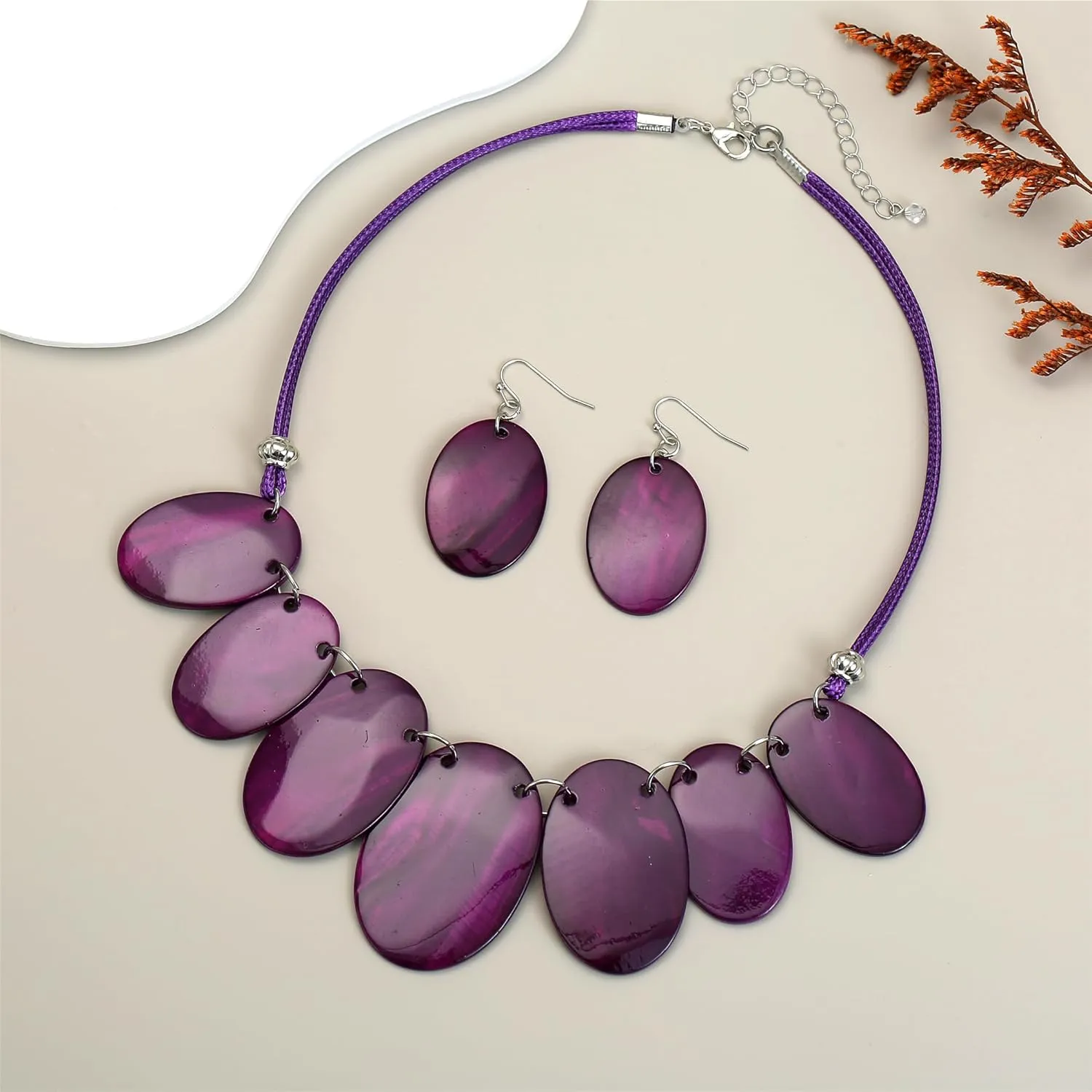 Big Oval Chunky Statement Necklaces Set for Women Fashion Western Boho Colorful Shell Choker Necklace and Earrings Set for Holiday Costume Jewelry Gifts