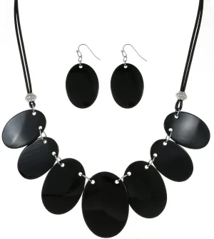Big Oval Chunky Statement Necklaces Set for Women Fashion Western Boho Colorful Shell Choker Necklace and Earrings Set for Holiday Costume Jewelry Gifts