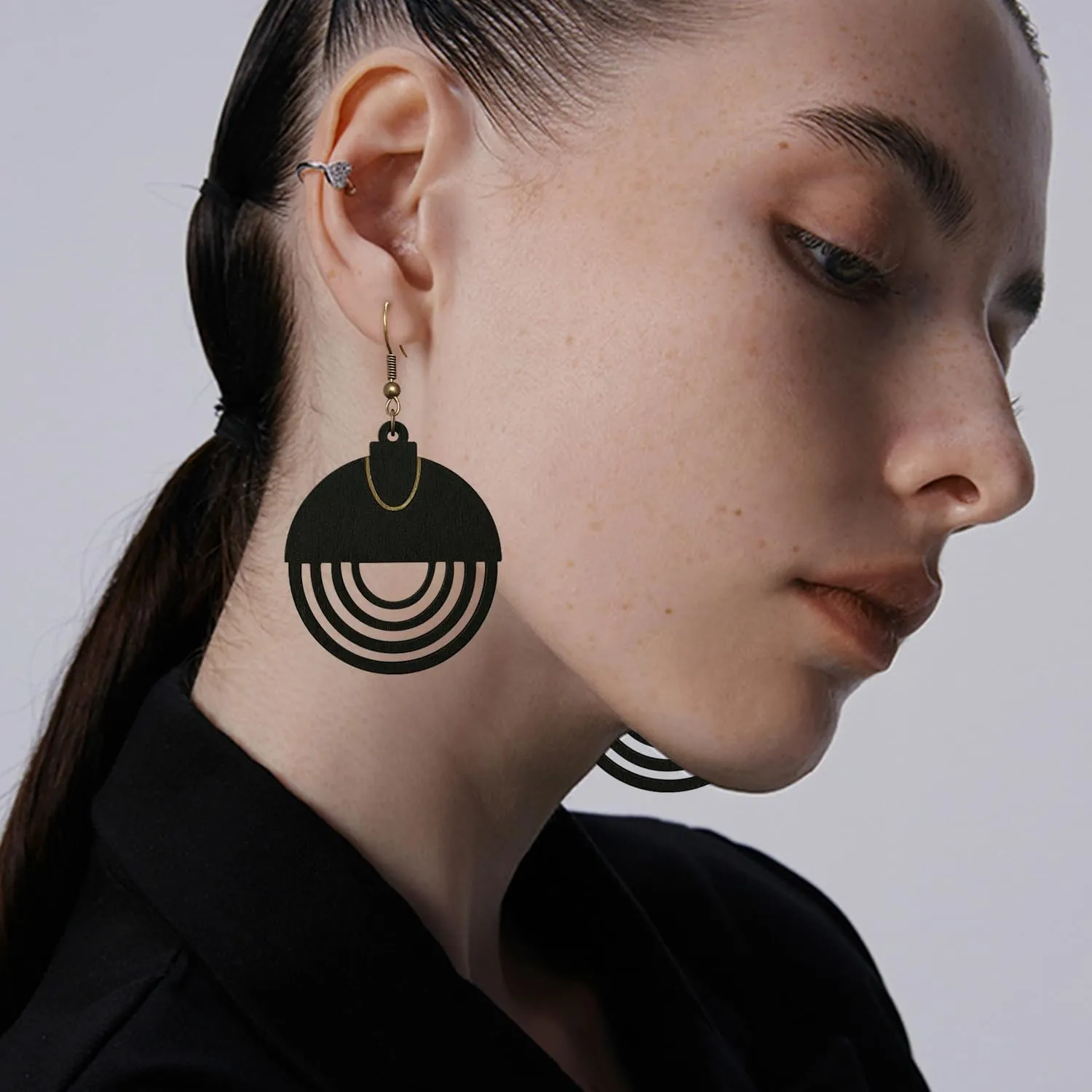 Bohemian Vintage Gold Alloy Circle Hollow Lightweight Hook Earrings Boho Retro Handmade Chandelier Disc Dangle Drop Earrings For Women Jewelry Gift