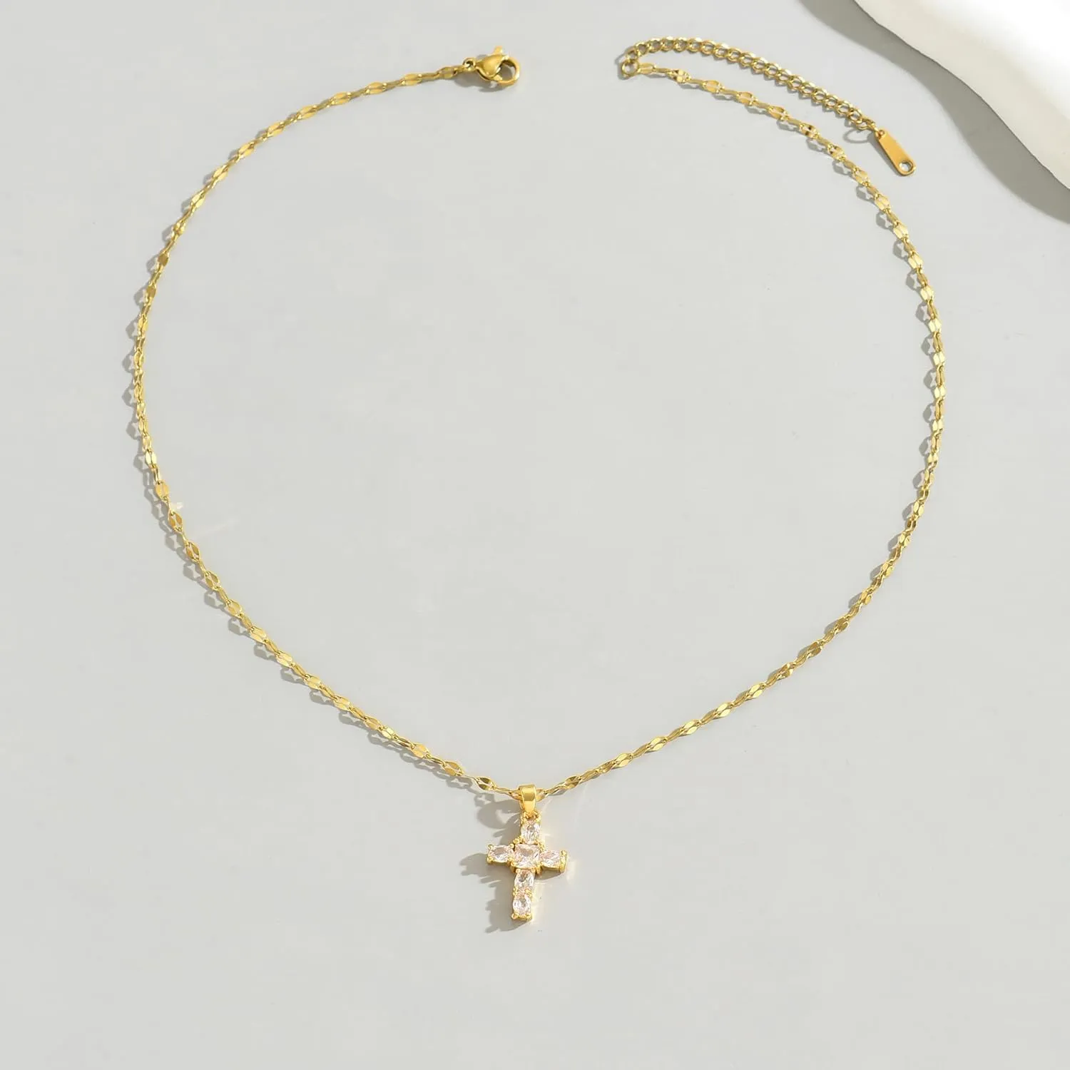 Cross Pendant Necklace for Women 18K Gold Plated Cubic Zirconia Diamond Pearl Beaded Cross Choker Necklaces Faith Religious Jewelry Gifts