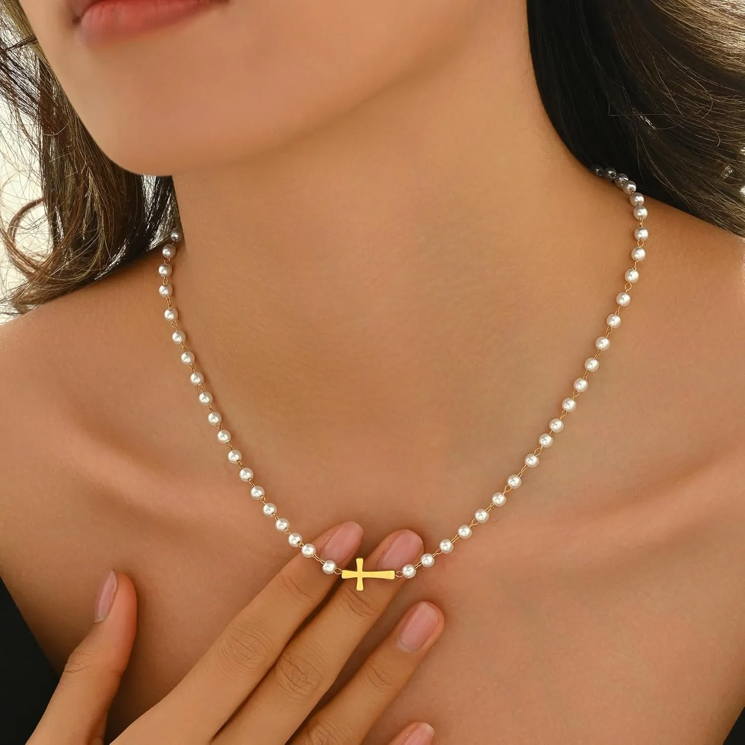 Cross Pendant Necklace for Women 18K Gold Plated Cubic Zirconia Diamond Pearl Beaded Cross Choker Necklaces Faith Religious Jewelry Gifts