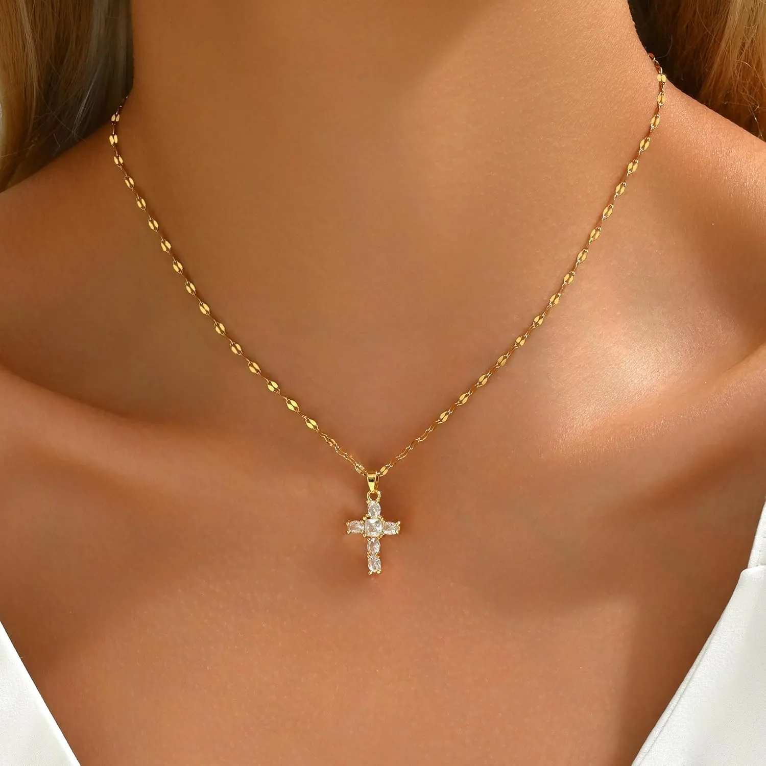 Cross Pendant Necklace for Women 18K Gold Plated Cubic Zirconia Diamond Pearl Beaded Cross Choker Necklaces Faith Religious Jewelry Gifts