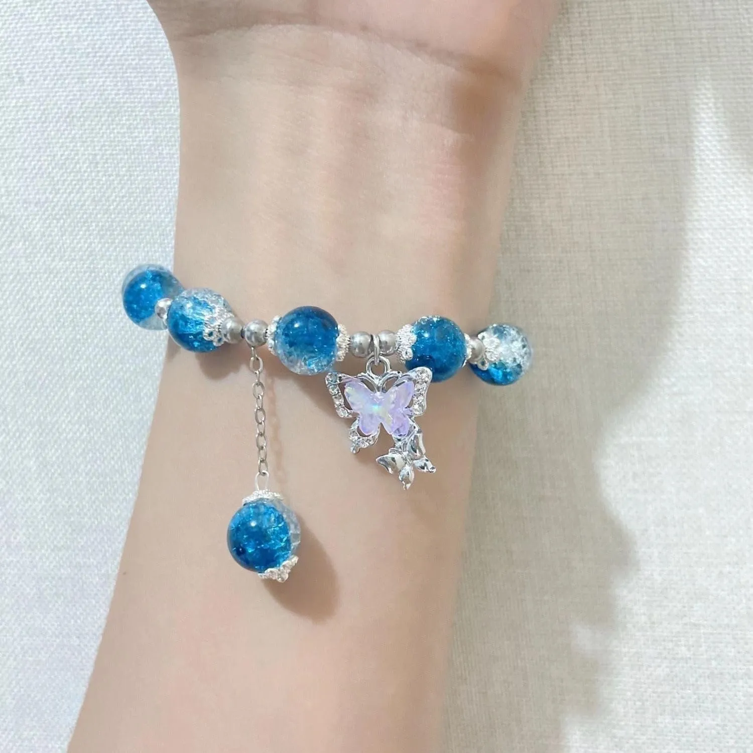 Crystal Beaded Bracelets for Women Crackle Glass Beads Bracelet Butterfly Charm Bracelet Stretch Crystal Beads Butterfly Bracelet for Women