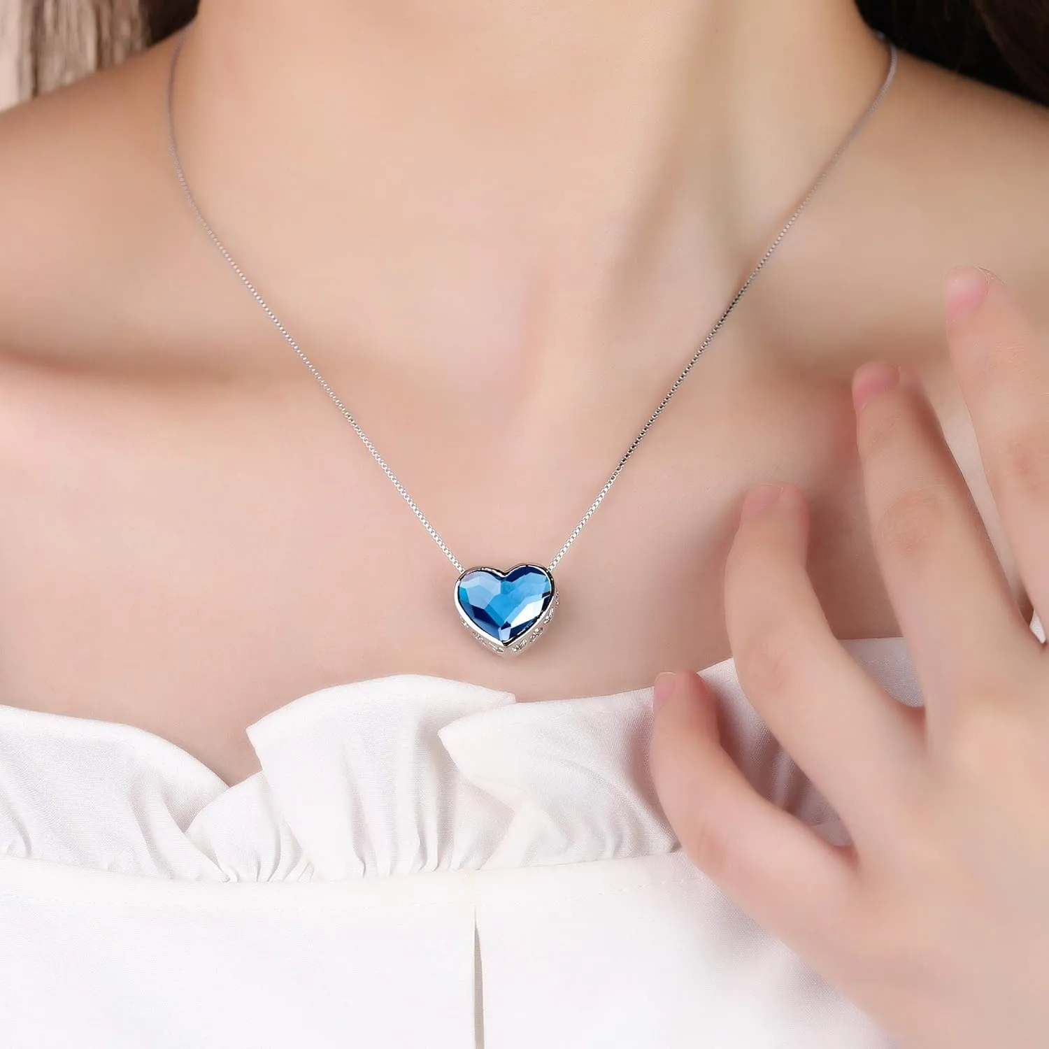 Crystal Necklaces for Women, Birthday gifts for mom, wife, daughter, taunt, grandmother, Adjustable chain length 16" 2.4"