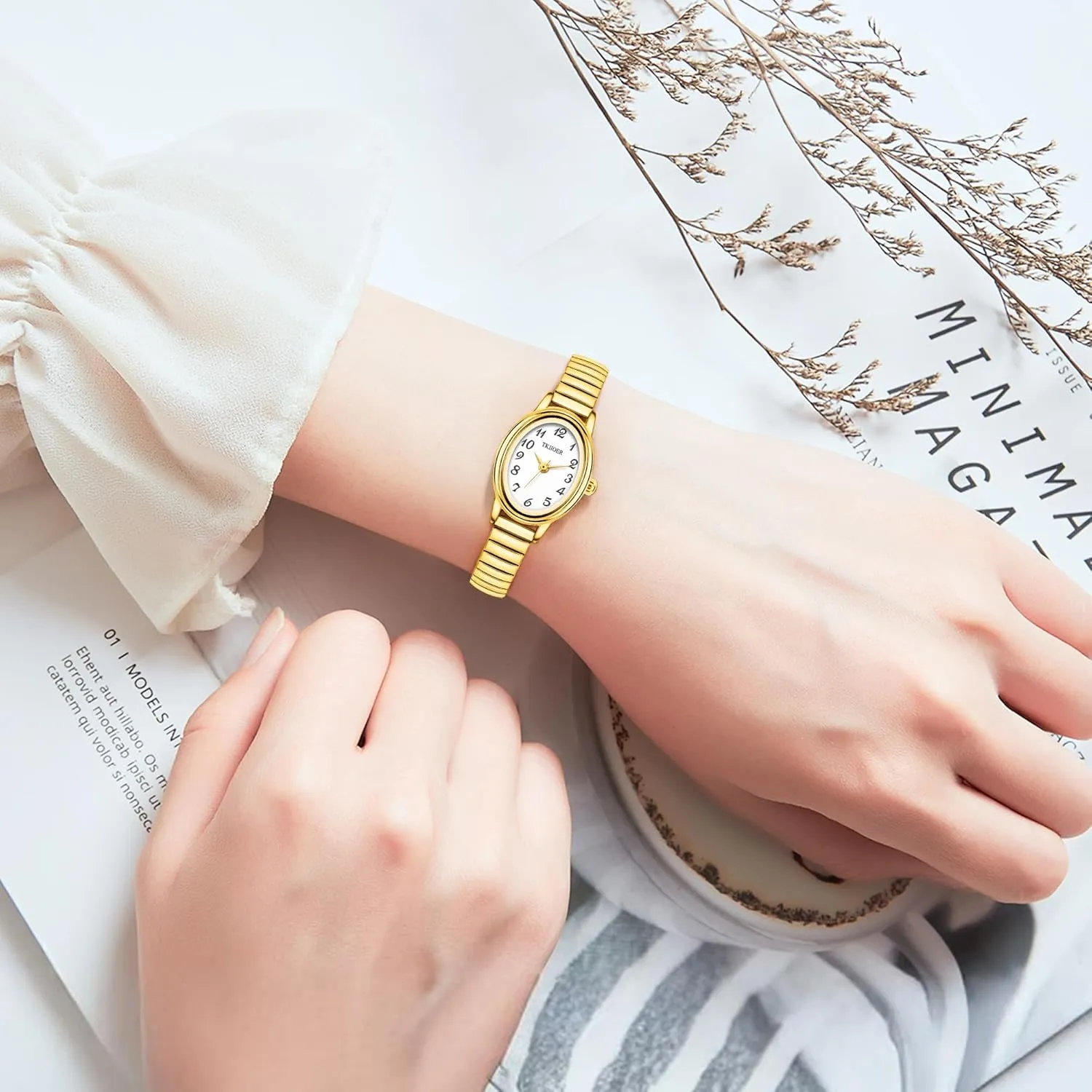Dainty Gold Watches for Women, Easy to Read Ladies Analog Watch, 30M Waterproof, Luminous Dial, Stainless Steel Stretch Expansion Strap