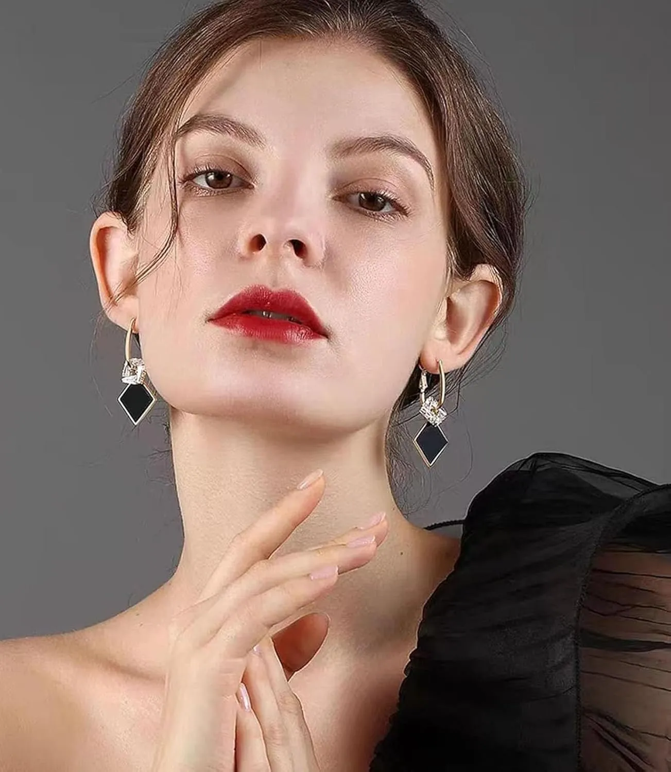 Exquisite French Vintage Lightweight Earrings Hypoallergenic Statement Dangle Earrings Fashion Black Gold Earrings For Women