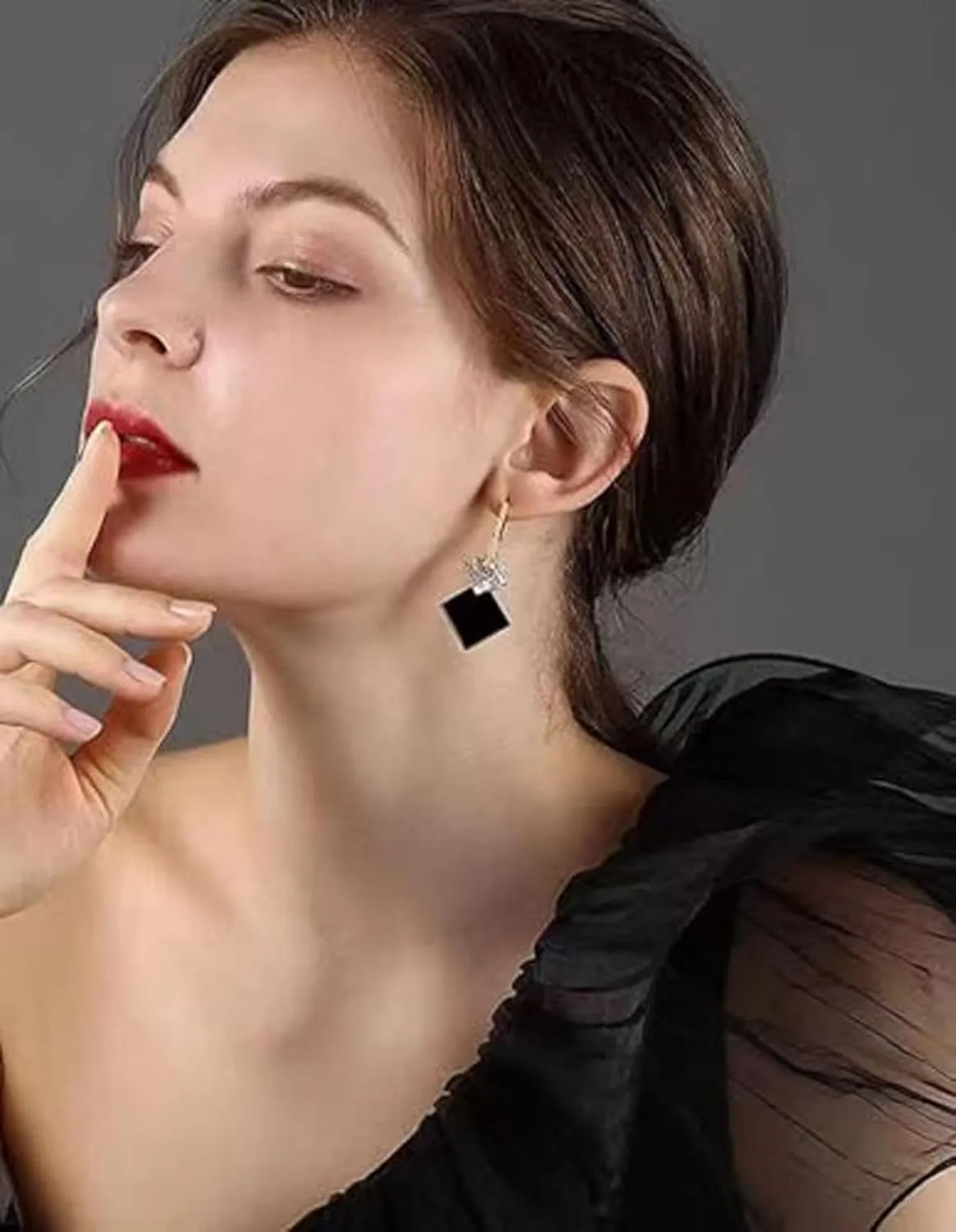 Exquisite French Vintage Lightweight Earrings Hypoallergenic Statement Dangle Earrings Fashion Black Gold Earrings For Women