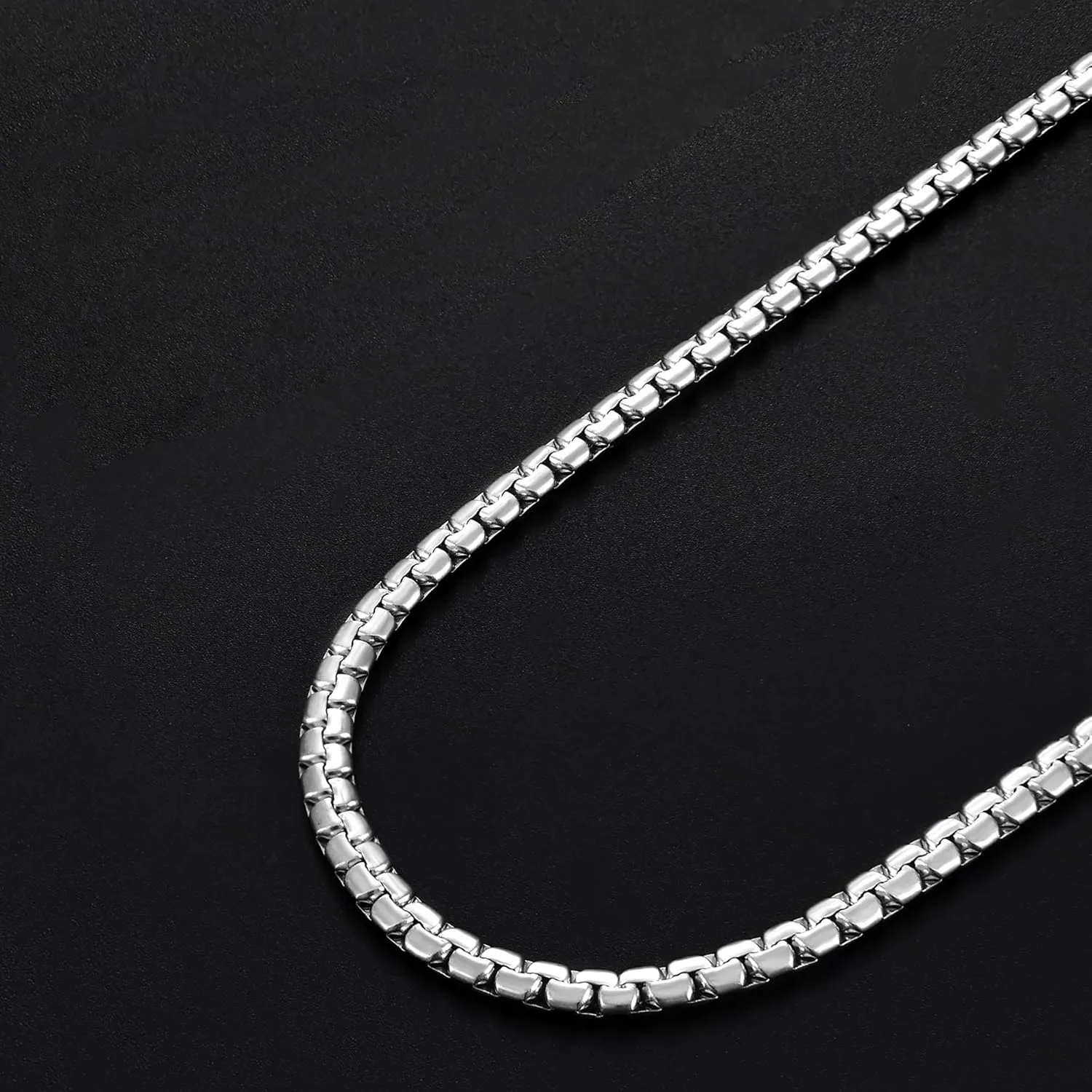 Fiusem Flat Box Chains for Men, 2.5/3/4/4.5/5mm Silver Tone Box Chain Necklace, Stainless Steel Necklaces for Men and Women 16-28 Inches