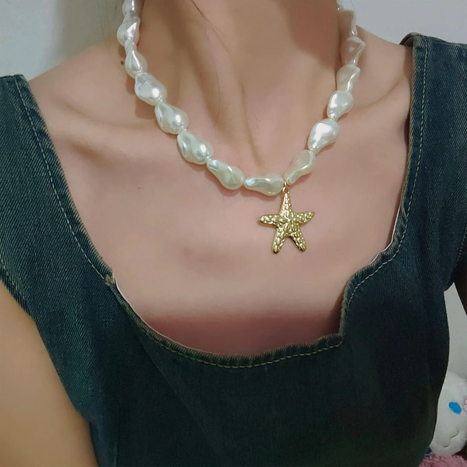 Gold Shell Starfish Necklace for Women Chunky Baroque Pearl Choker Necklaces Vintage Pearl Charm Necklace Birthday Wedding Jewelry for Women