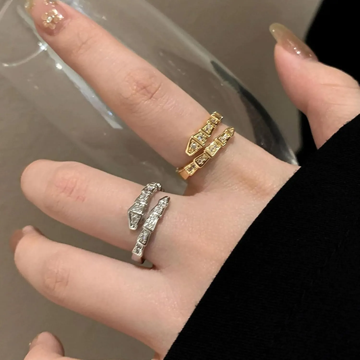 Gothic Crystal Snake Rings Diamond CZ Snake Open Rings Irregular Snake Shaped Statement Rings Vintage Gold Silver Snake Animal Couple Rings Y2k Halloween Jewelry for Women