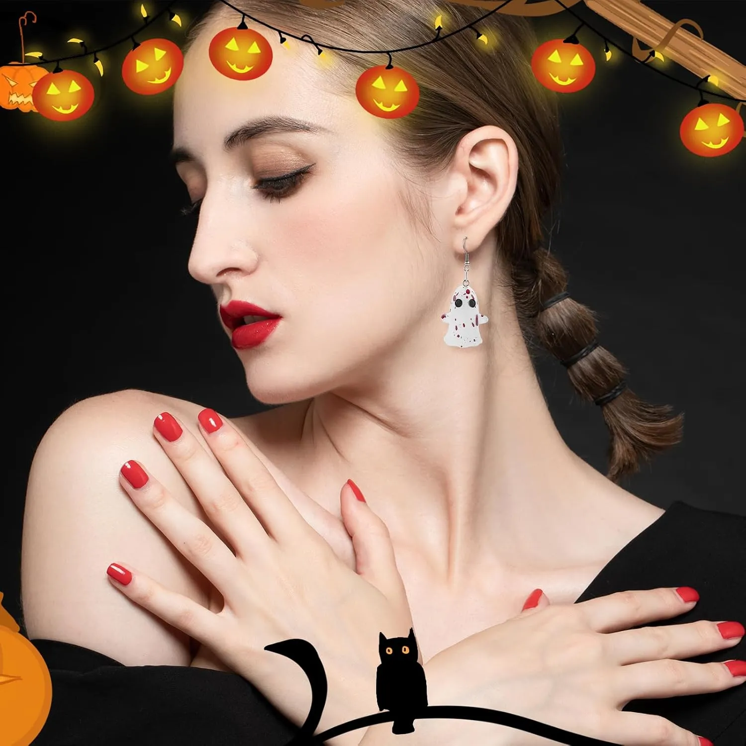 Halloween Ghost Earring Necklace Set for Women Glow Ghost Resin Earrings And Necklaces Cute Cartoon Ghost Jewelry Set Fluorescence in The Dark Earrings Jewelry