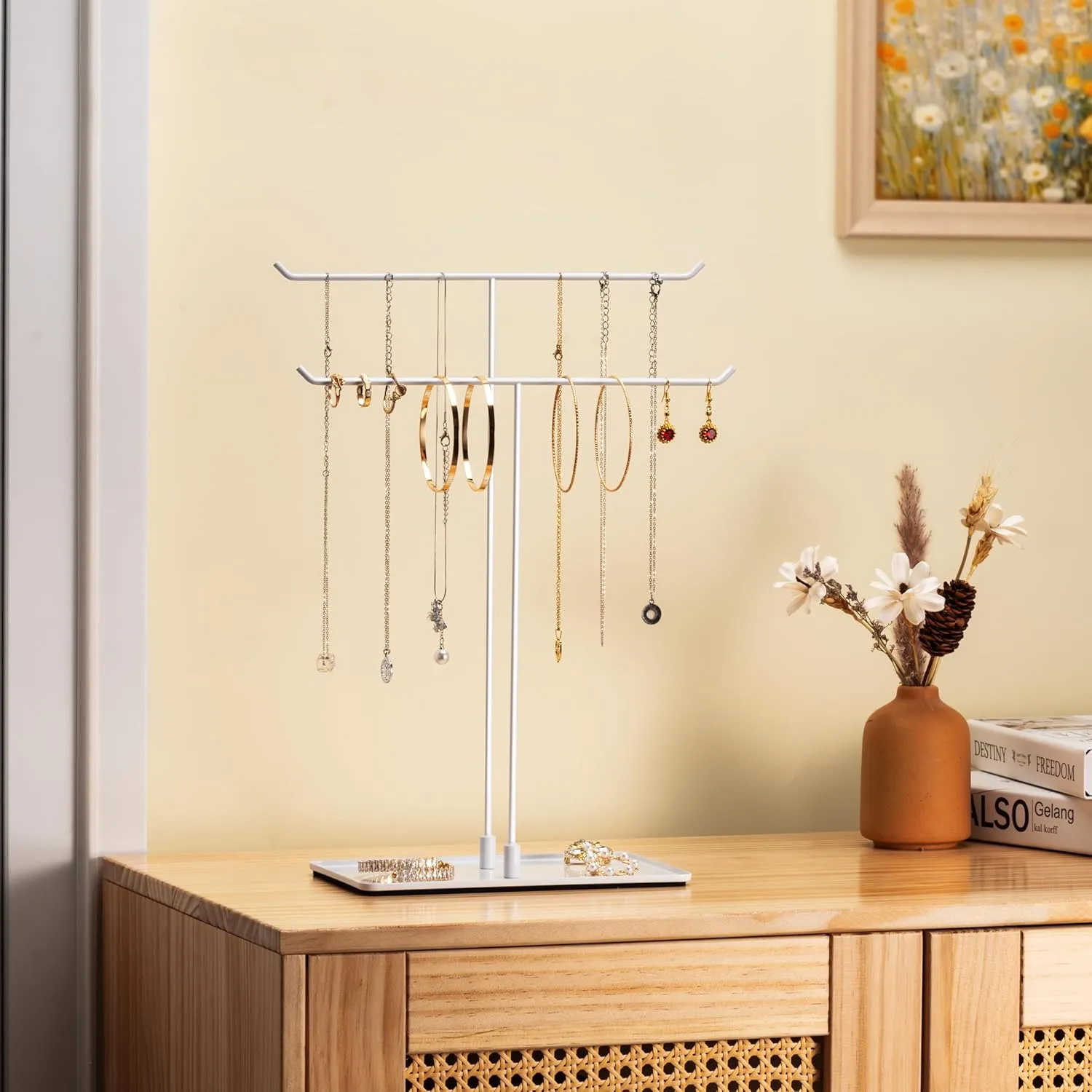 Necklace Holder Jewelry Stand Organizer for Necklaces and Bracelets, Metal Display Stand, Gift for Women, Ideal for Home, Bedroom, or Vanity, White