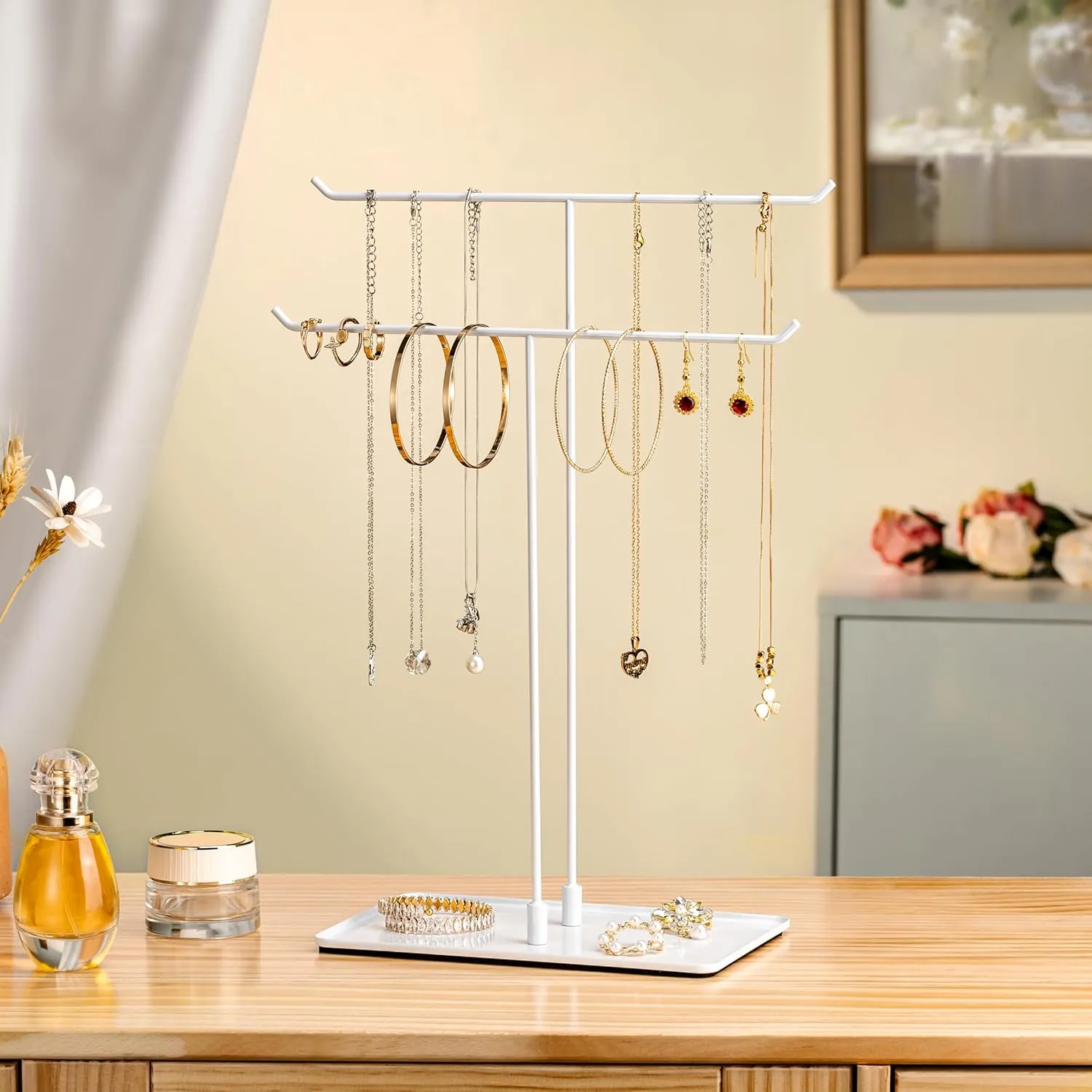 Necklace Holder Jewelry Stand Organizer for Necklaces and Bracelets, Metal Display Stand, Gift for Women, Ideal for Home, Bedroom, or Vanity, White