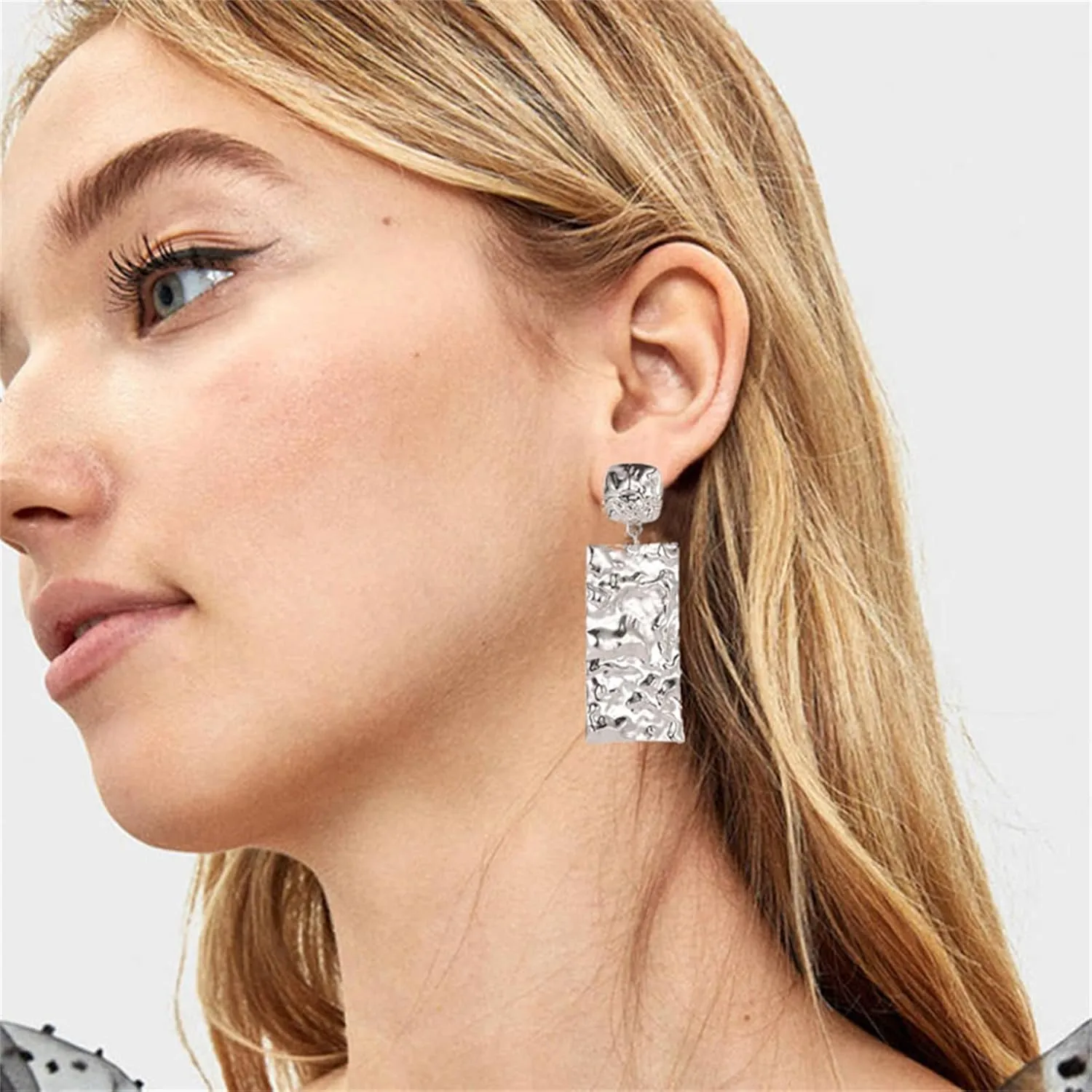 ONLYJUMP Handmade Minimalist Hammered Square Earrings for Women Alloy Geometric Earrings Large Metal Rectangle Earrings Statement Dangle Earrings