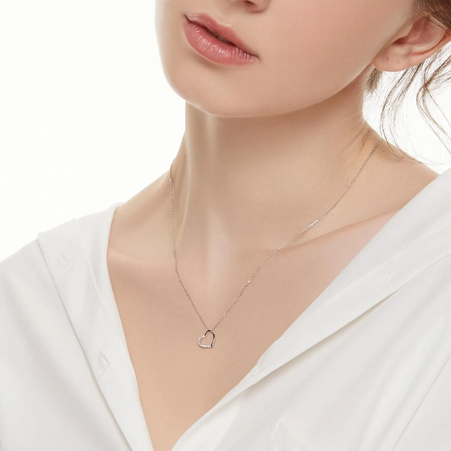 Raelyn&Bev. L'Amour Collection Jewelery,Heart Pendant Necklace,Choker Necklaces For Women, Girls with Polishing Cloth and Velvet Drawstring Bag