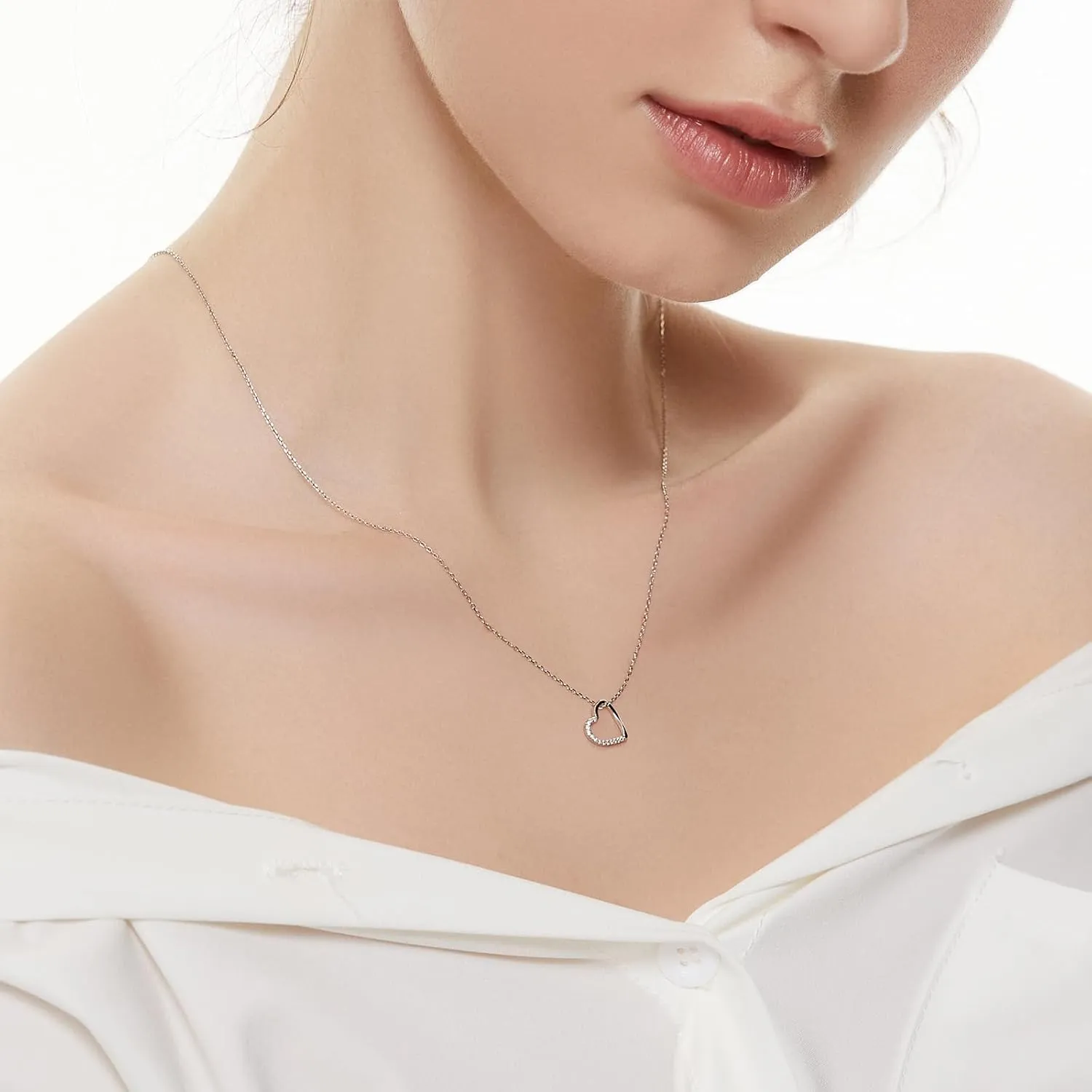 Raelyn&Bev. L'Amour Collection Jewelery,Heart Pendant Necklace,Choker Necklaces For Women, Girls with Polishing Cloth and Velvet Drawstring Bag