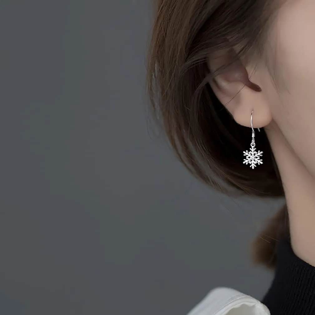 SLUYNZ 925 Sterling Silver Snowflake Earrings Drop for Women Teens Small Snowflake Dangle Earrings