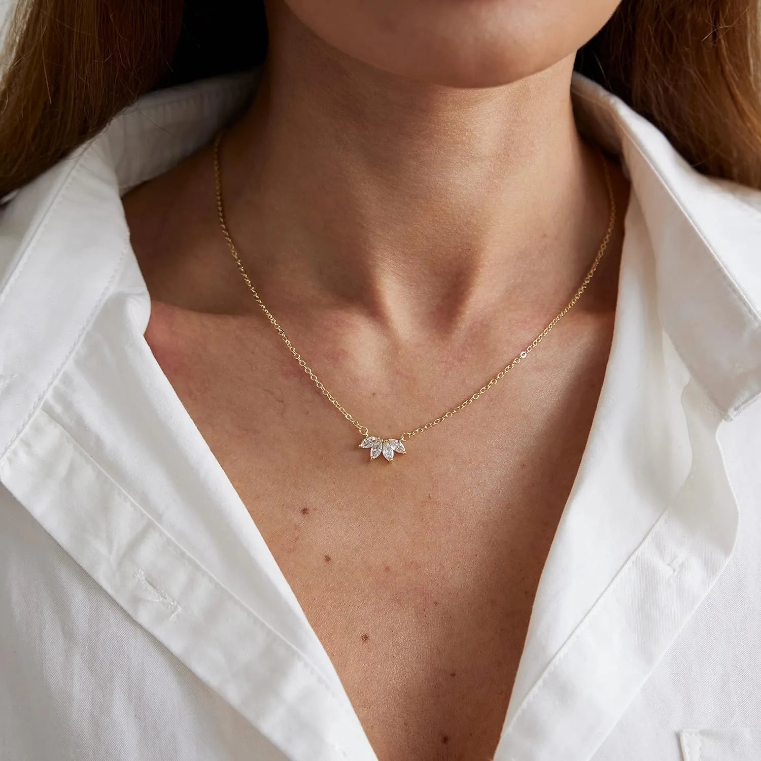 Tasiso Diamond Necklaces for Women Dainty CZ Leaf Necklace 14k Gold Plated Flower Necklace Simple Diamond Choker Necklaces for Women Trendy Prom Jewelry Gifts