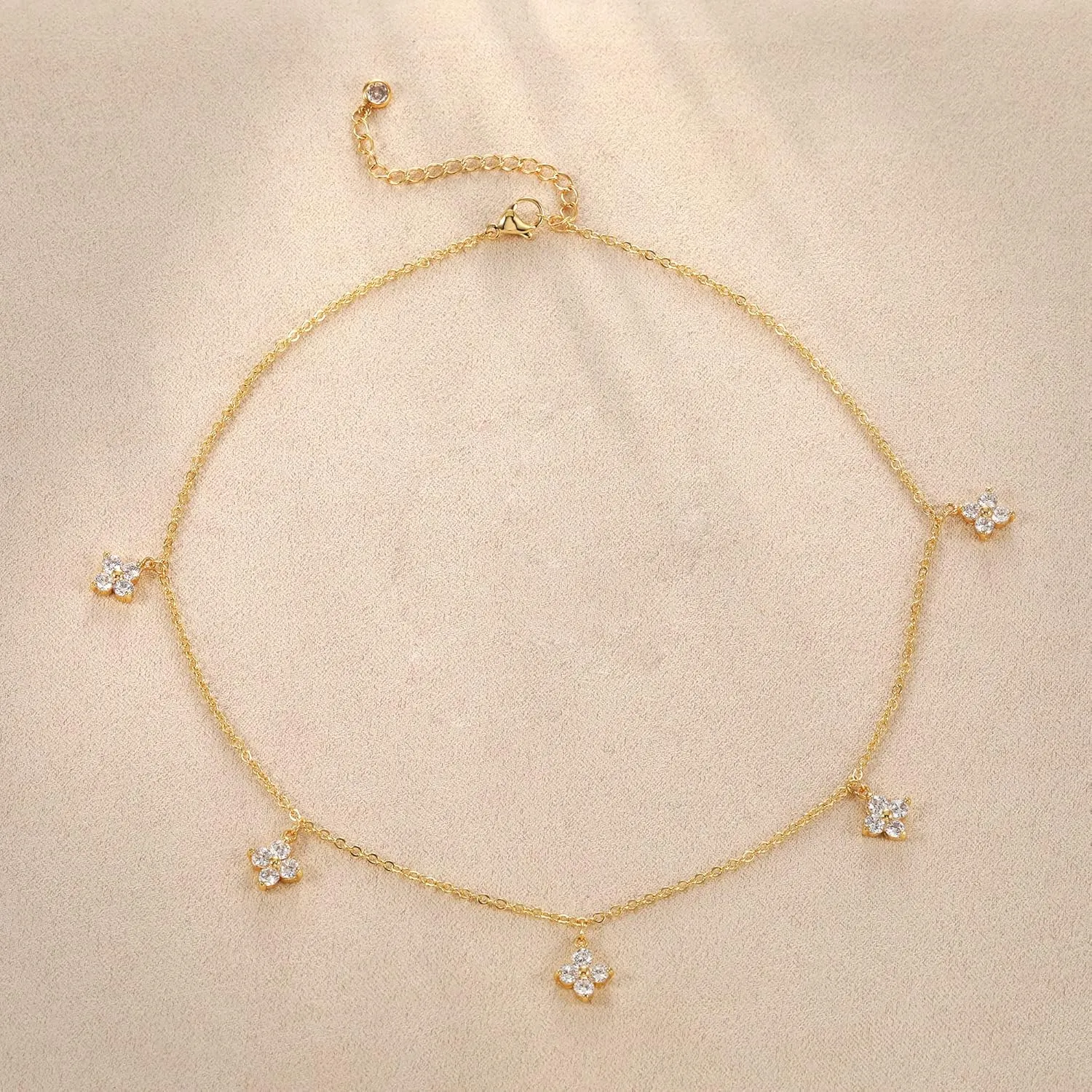 Tewiky Diamond Pendant Necklace for Women Dainty Gold Layered Necklaces 14k Gold Plated Stacked Cuban Paperclip Chain Choker Necklaces Aesthetic Simple Gold Necklace Jewelry Gifts for Women