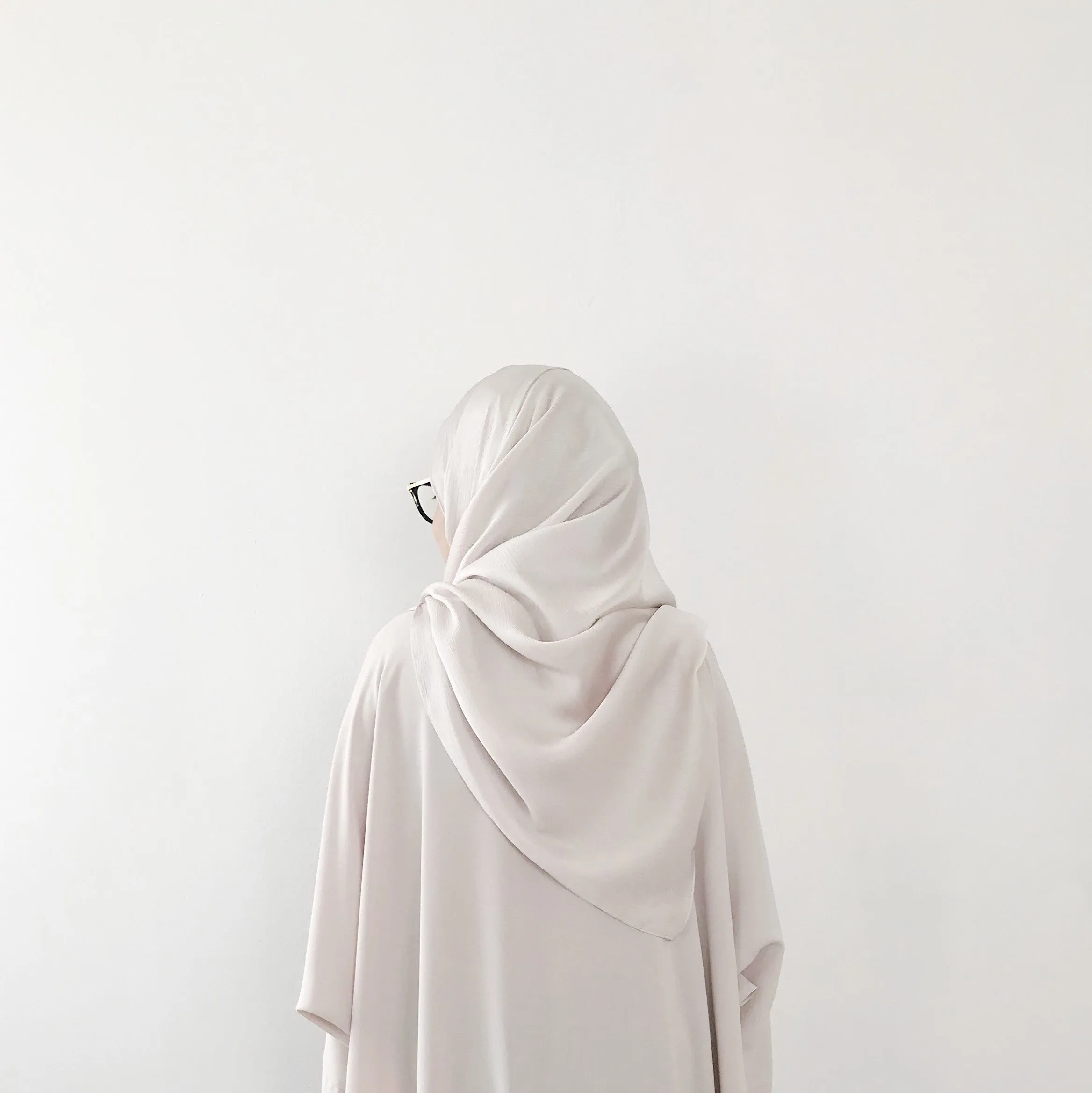 Textured Satin : Ivory