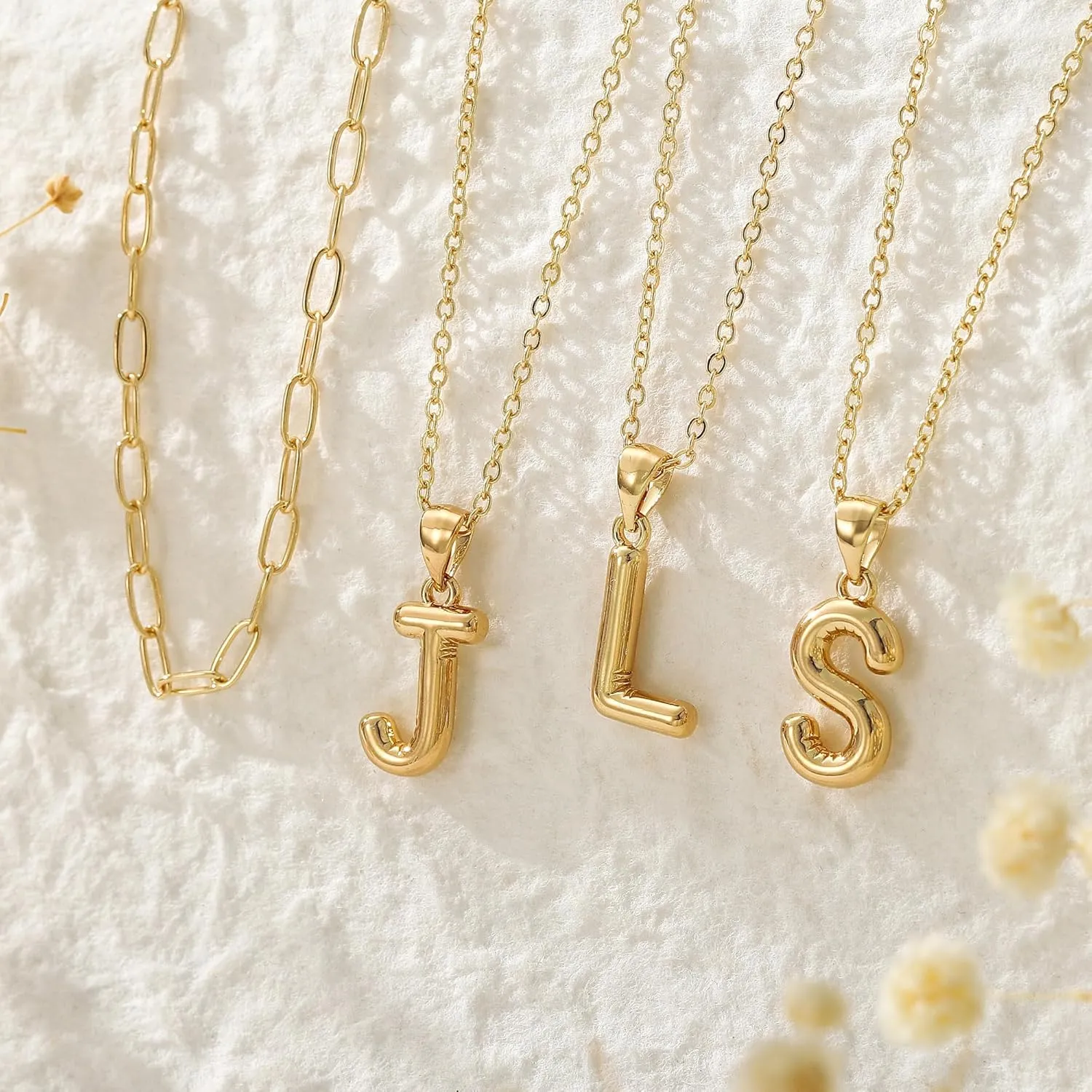 Turandoss Dainty Gold Initial Necklaces for Women Jewelry Gifts - Personalized Layered Initial Letter Necklaces for Her Trendy, Dainty Gold Chunky Pendant Choker Chain Necklace Jewelry Gifts for Women