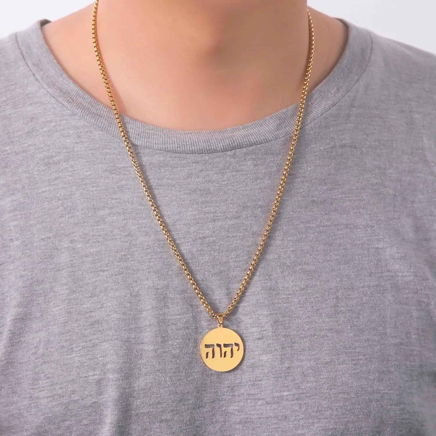 UNIFT Hebrew Chai Necklace for Women Stainless Steel Classic Hebrew Sign of Life Letter Chai Pendant Necklace Religious Jewish Jewelry