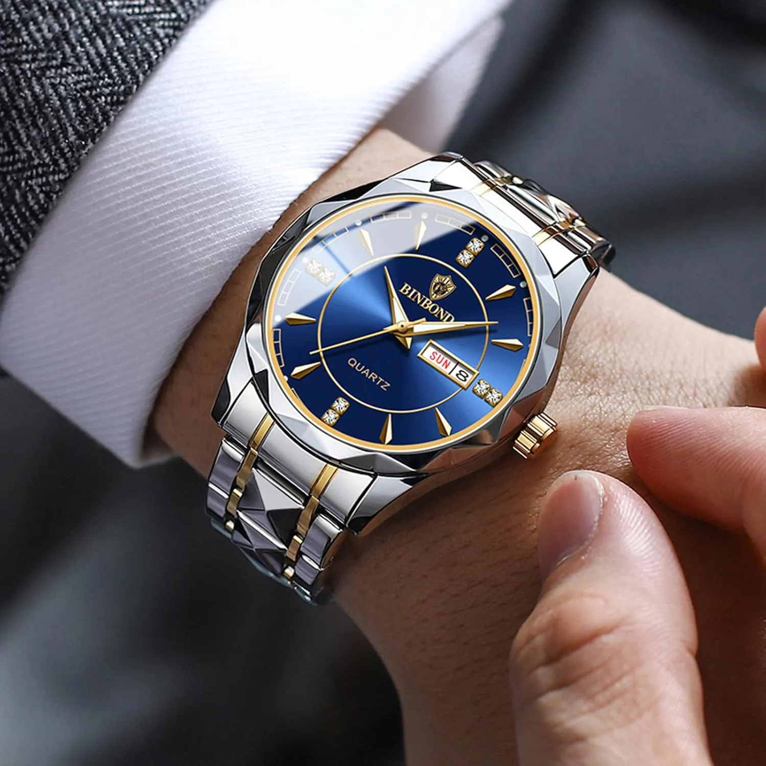Valentines Couple Pair Watches Men and Women Luminous Calendar Waterproof Gold Silver Stainless Steel Quartz Watch Blue Face his and Hers Watches Set Lovers Set of 2