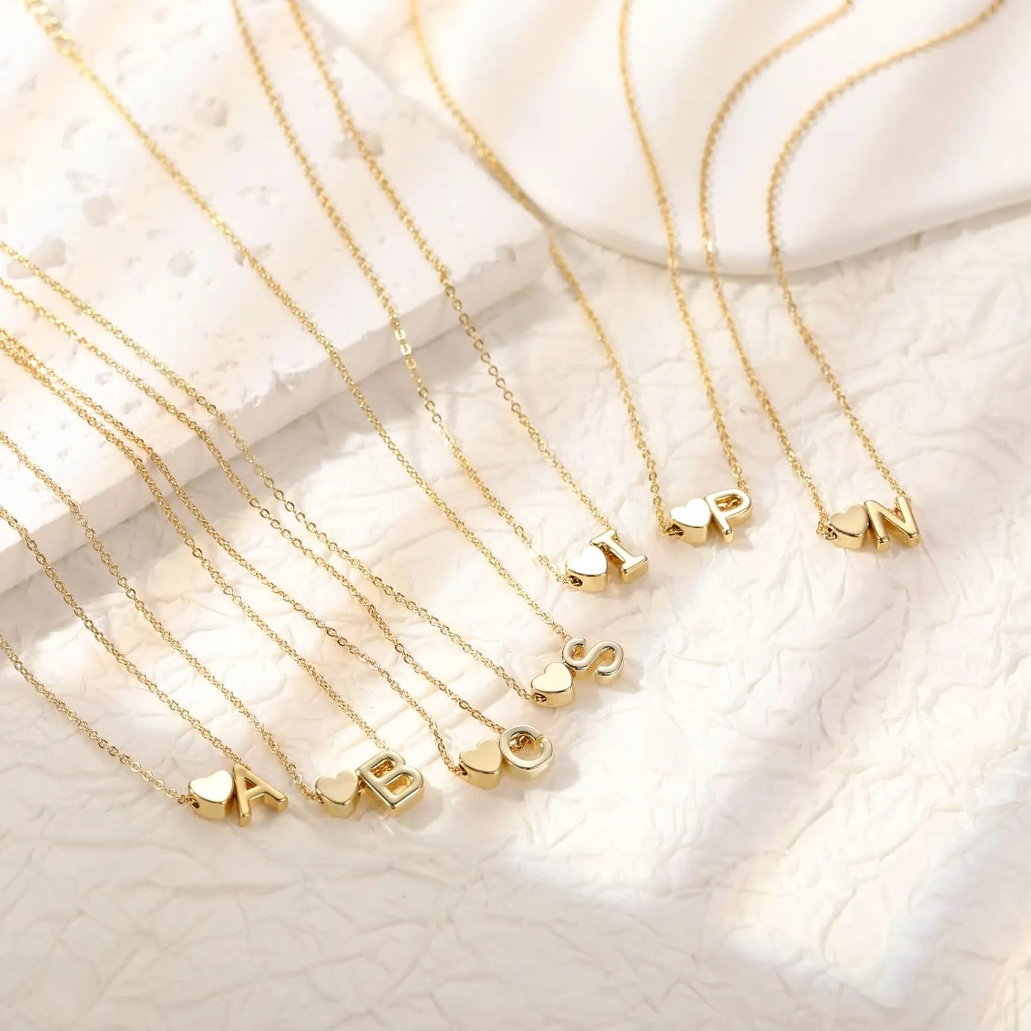 VIROMY Gold Initial Necklaces for Women 14K Gold Plated Dainty Heart Letter A-Z Personalized Initial Heart Pendant Necklace Tiny Letter Name Necklaces Jewelry for Women