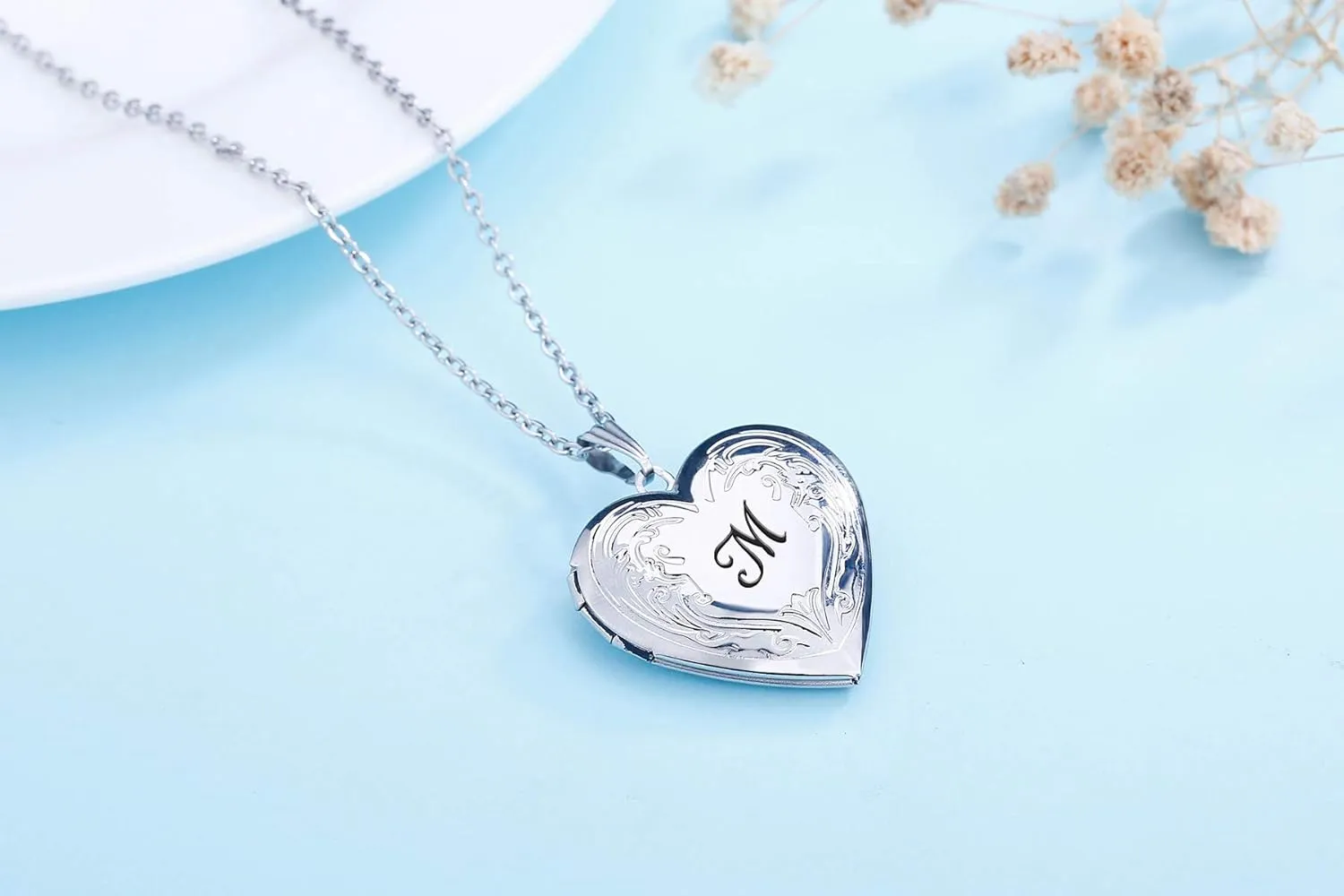 YOUFENG Locket Necklace that Holds Pictures Initial Alphabet A-Z Letter Pendant Necklace Platinum Plated Gifts for Women